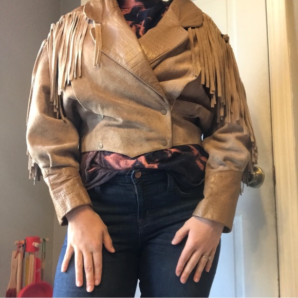 G-III VINTAGE tan leather fringe jacket - Picture 3 of 14